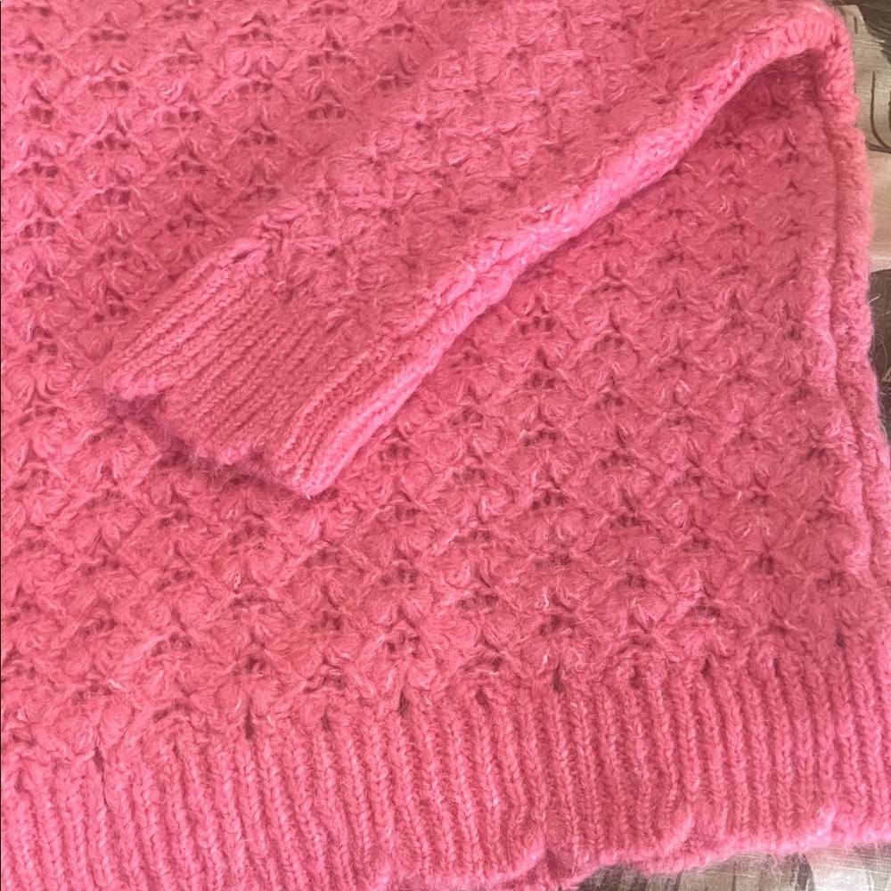 Zara Pink Cozy Scalloped Wool Alpaca 🦙 Blend Sweater - Picture 4 of 9